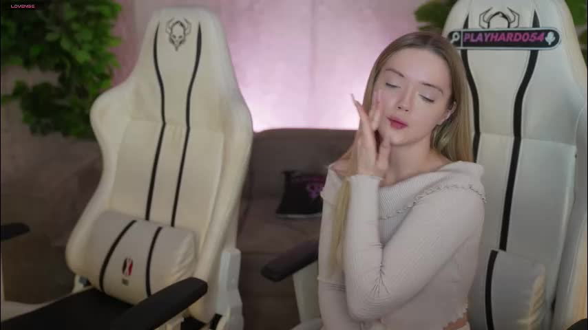 kira0541 Adult Chat January 5, 2026