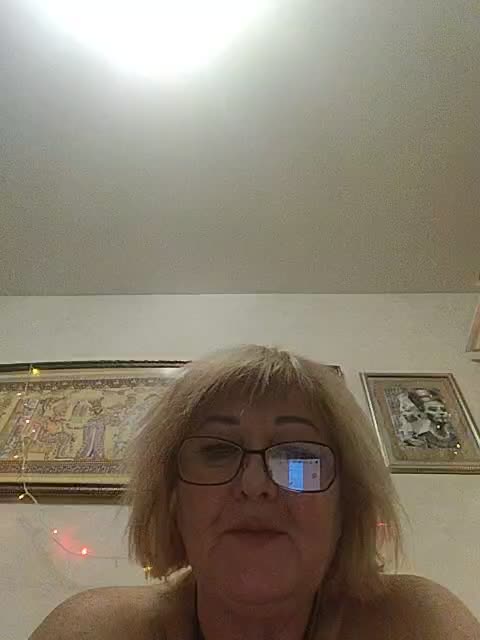 KarinkaSweet Adult Chat January 5, 2026