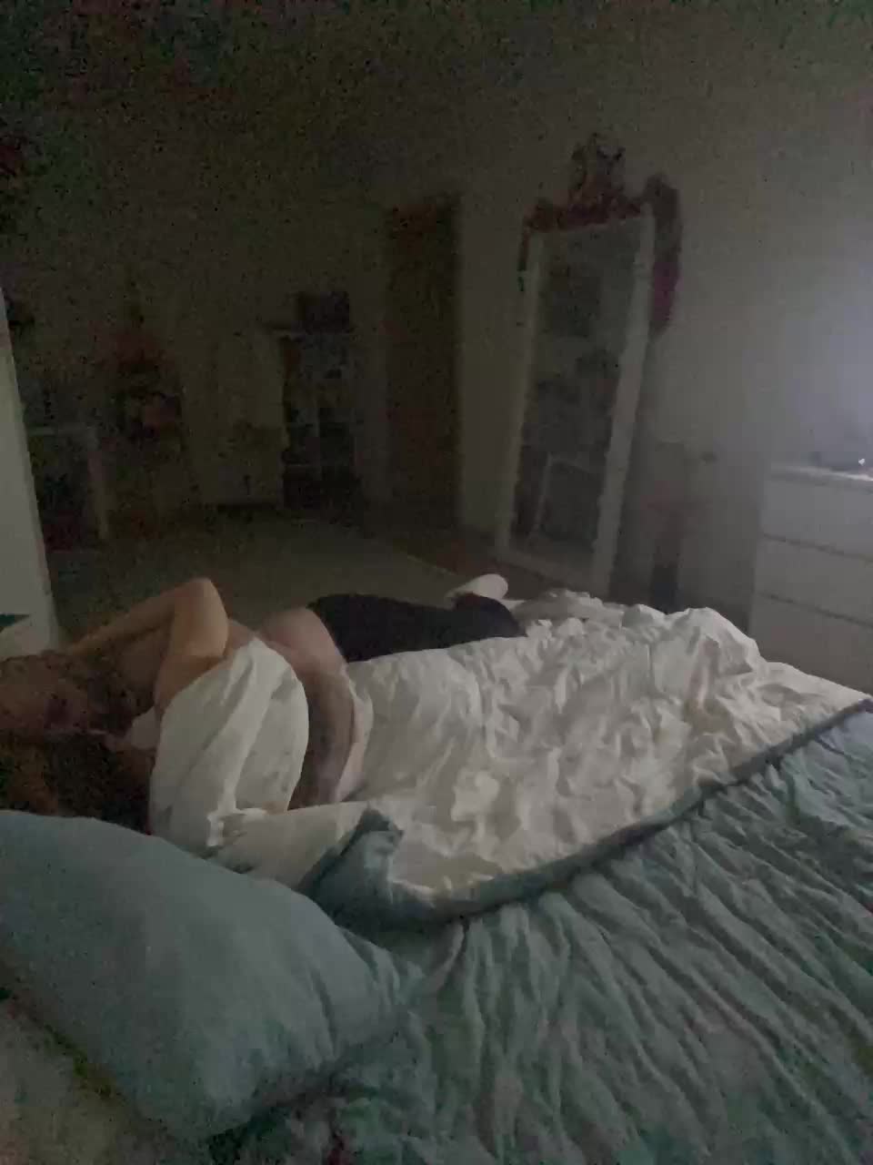 YuGoVi Adult Chat January 5, 2026