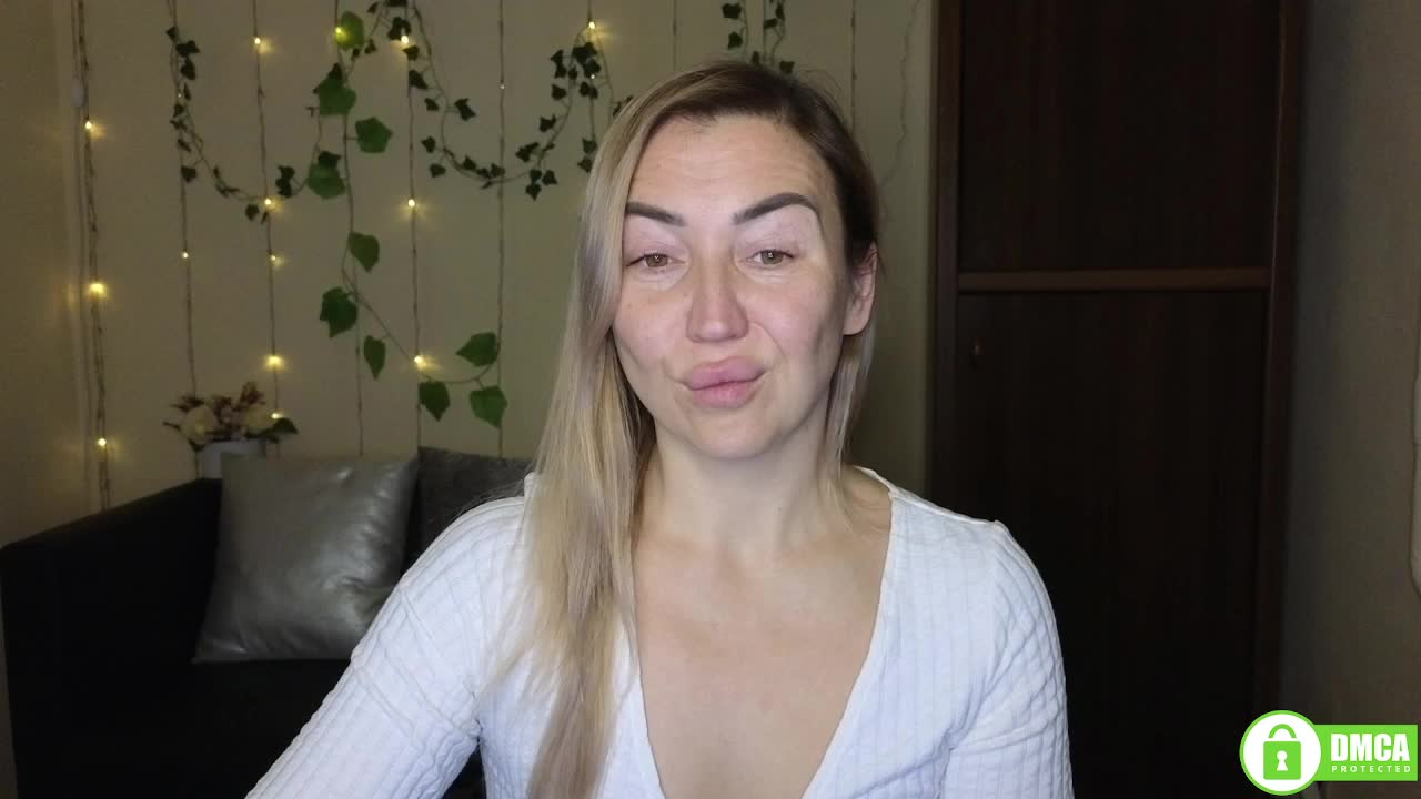 Jullyblondkiss Adult Chat January 6, 2026