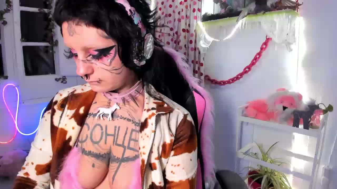 Lady-sontse- Adult Chat January 6, 2026