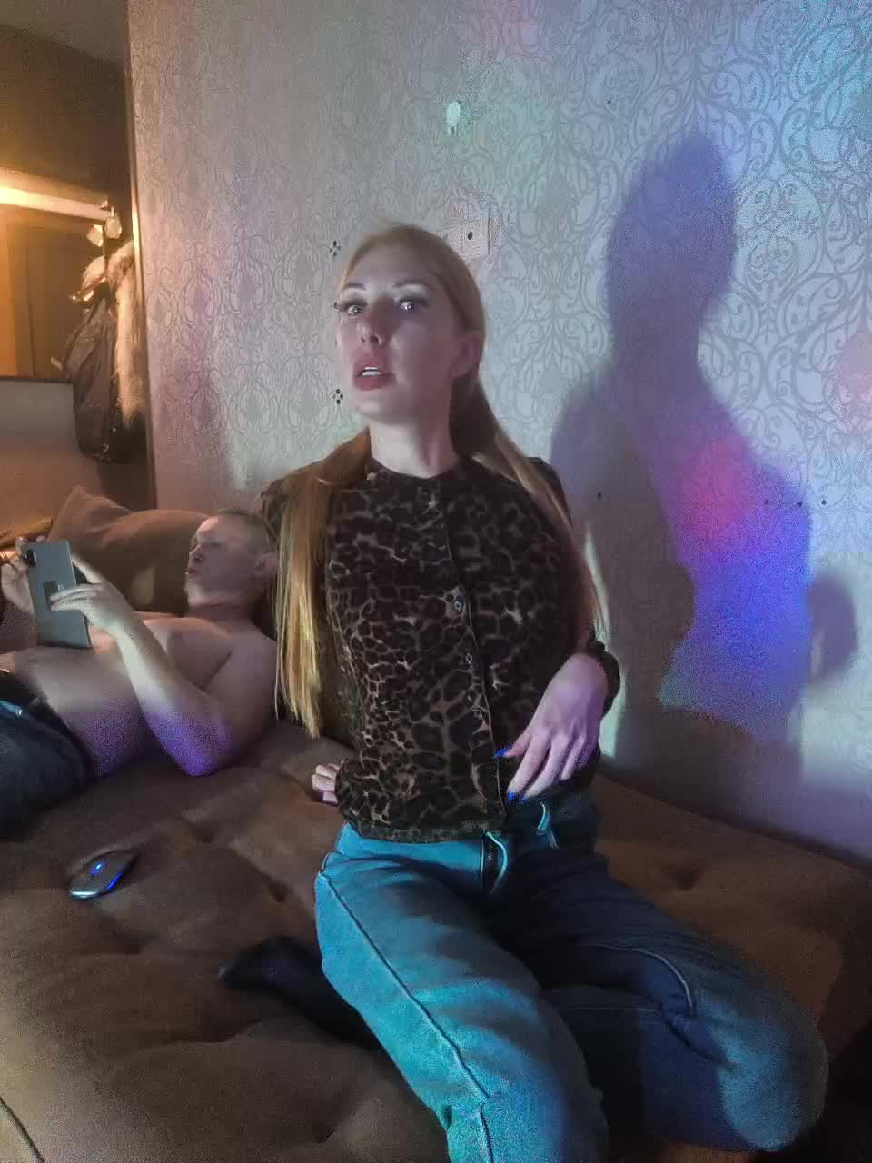 AnnaMaks12 Adult Chat January 6, 2026