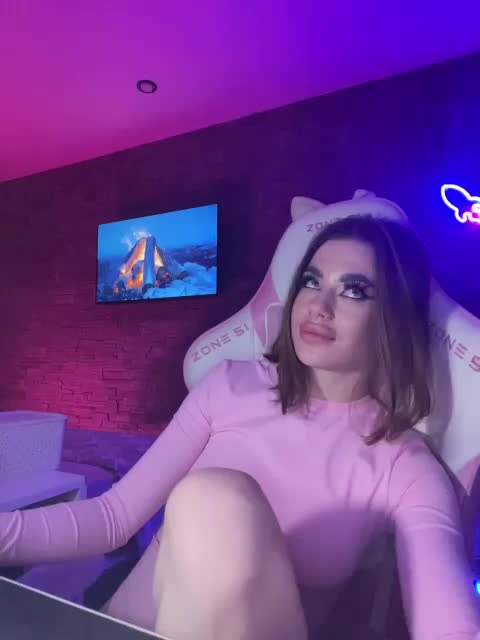 HotGirlEva Adult Chat January 6, 2026