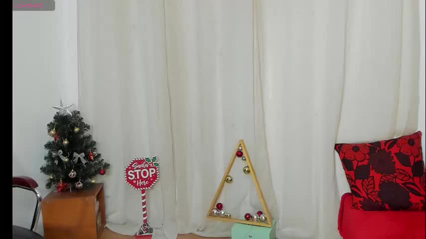 sexy_emeli Adult Chat January 6, 2026