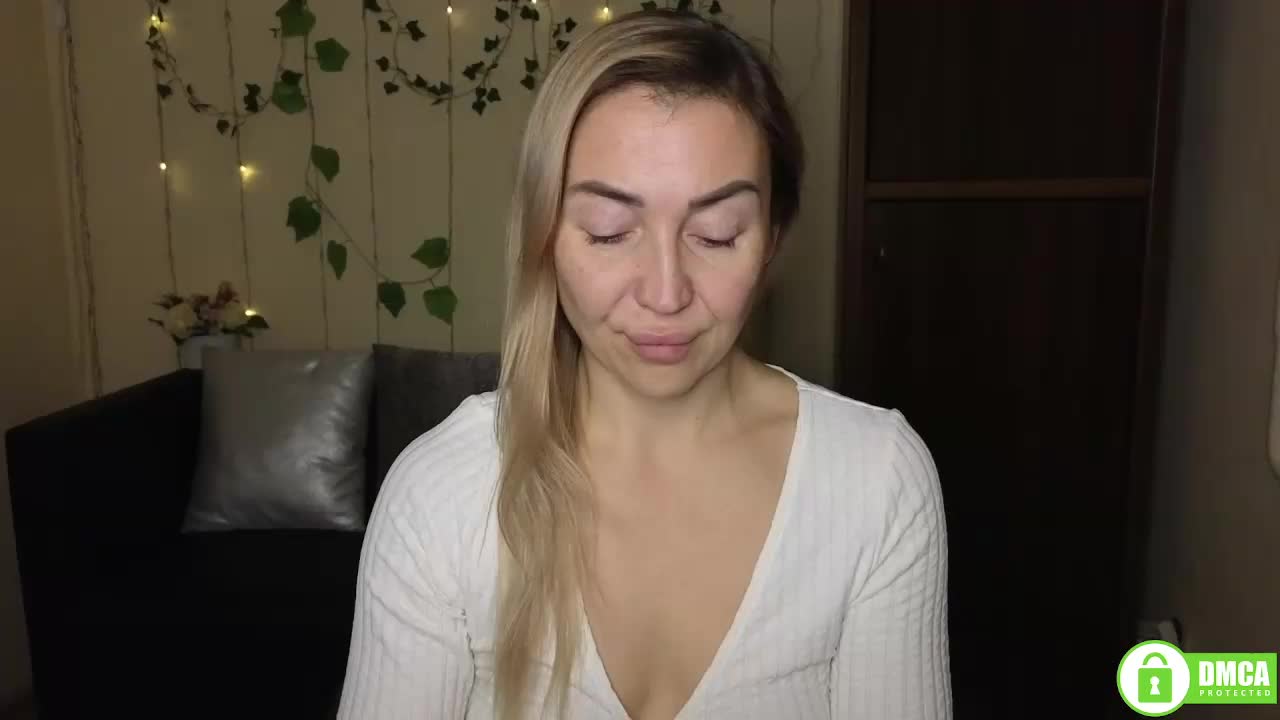 Jullyblondkiss Adult Chat January 6, 2026