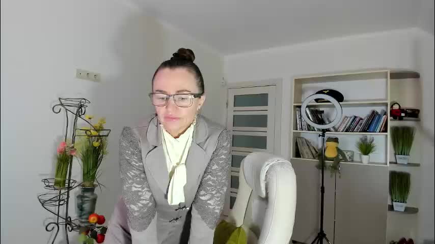 vika7333 Adult Chat January 7, 2026