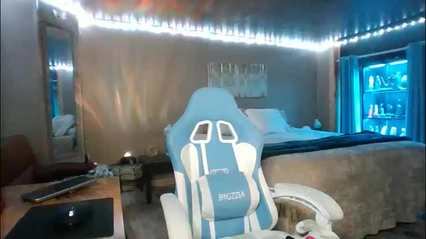 mavismable Adult Chat January 6, 2026