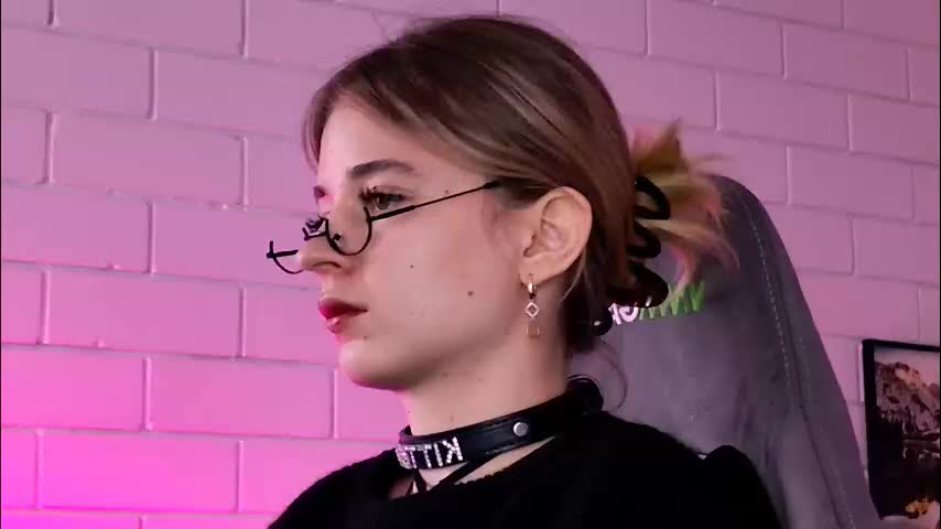 tinadavil Adult Chat January 7, 2026