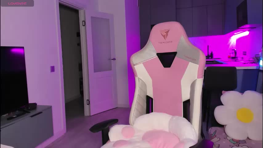 wowlovie666 Adult Chat January 7, 2026