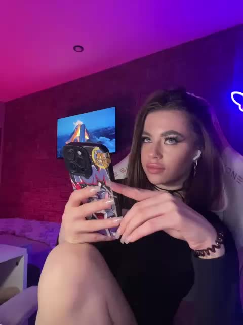 HotGirlEva Adult Chat January 7, 2026