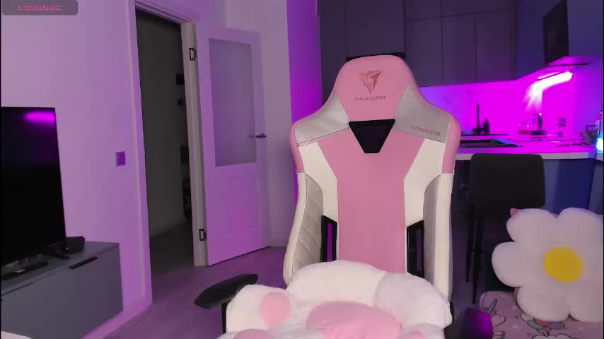 wowlovie666 Adult Chat January 7, 2026