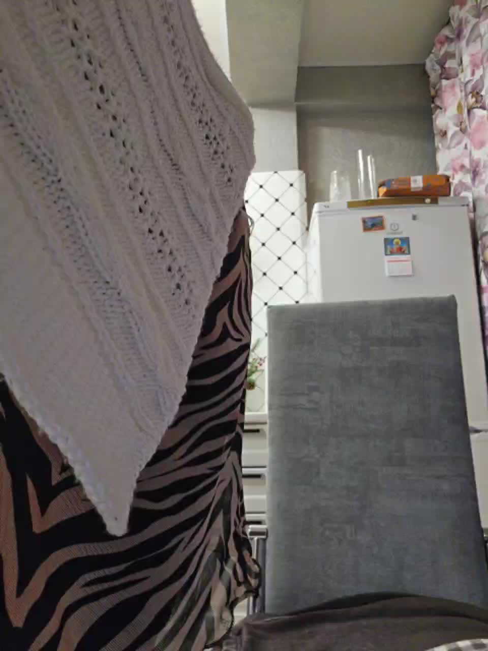 Pink-Lips Adult Chat January 7, 2026