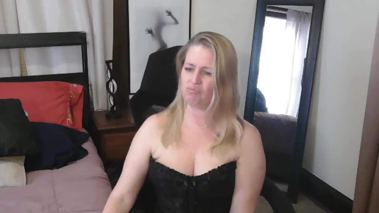 Holliekate Adult Chat January 7, 2026