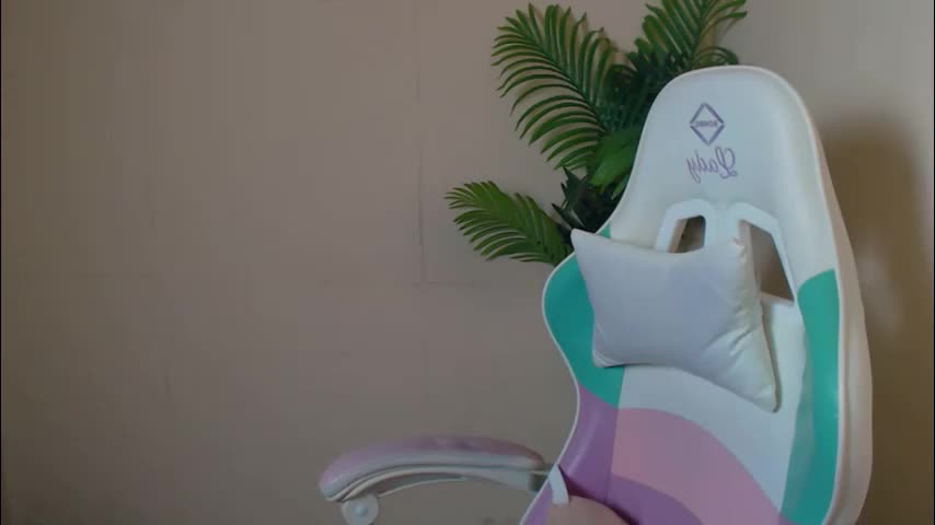 vivien_leight Adult Chat January 8, 2026