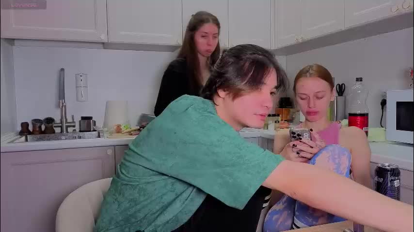 ihavepaws33 Adult Chat January 8, 2026