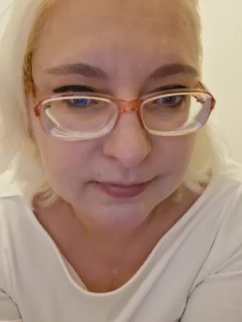 Vika211 Adult Chat January 9, 2026