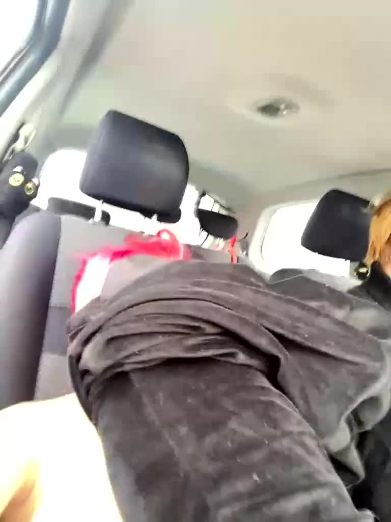 NiMfOmAnKA_s_Saskoj Adult Chat January 9, 2026