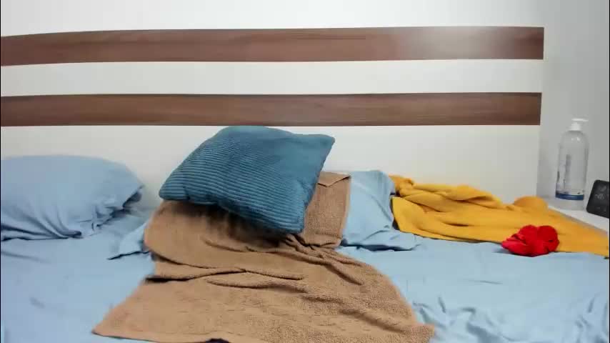 00ingrid00 Adult Chat January 9, 2026