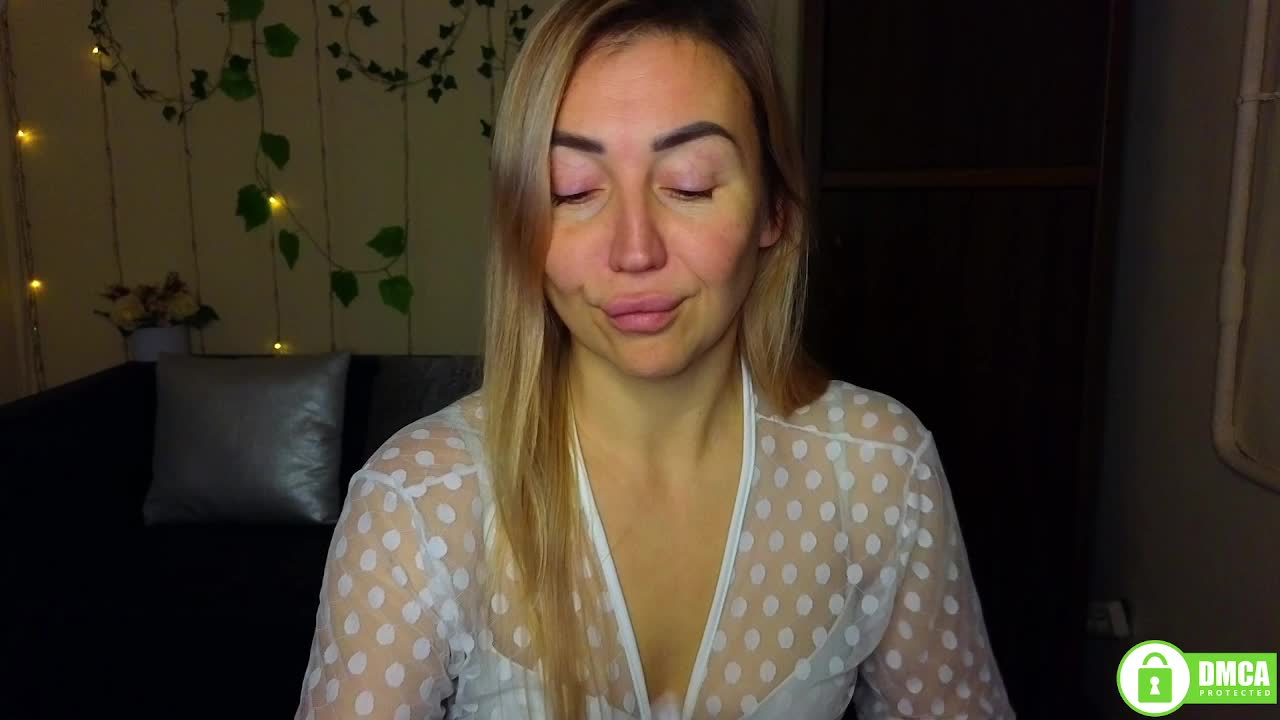 Jullyblondkiss Adult Chat January 9, 2026