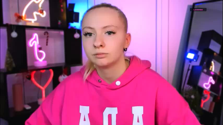 mila_glow Adult Chat January 9, 2026