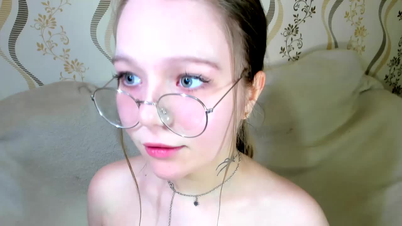 MelMooon Adult Chat January 9, 2026