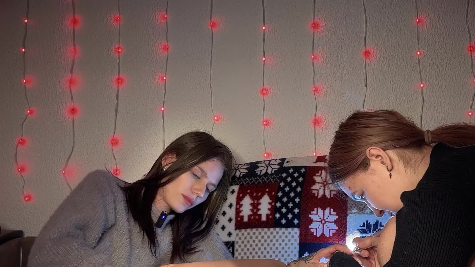 _Two_Chicks_ Adult Chat January 9, 2026