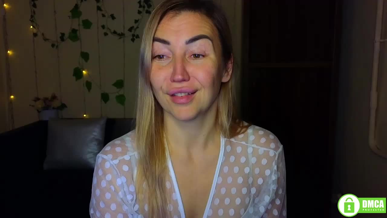 Jullyblondkiss Adult Chat January 9, 2026