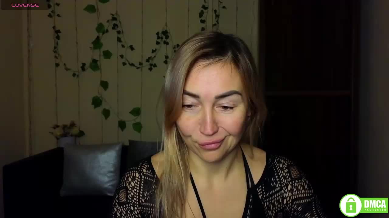 Jullyblondkiss Adult Chat January 9, 2026