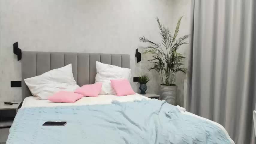 paradi_se Adult Chat January 9, 2026