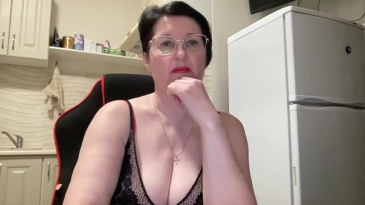 HotMilfPussy Adult Chat January 9, 2026