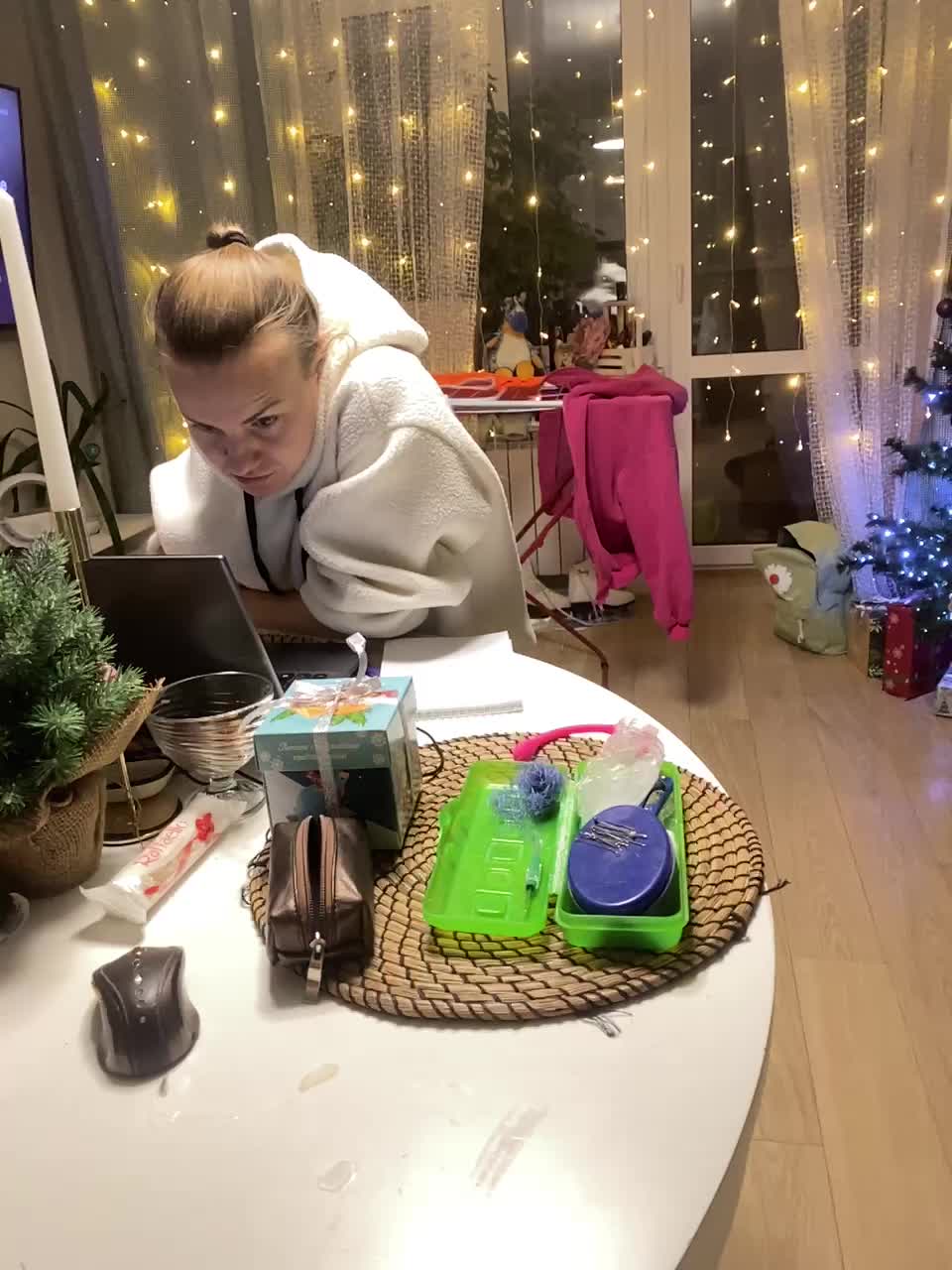 YuGoVi Adult Chat January 10, 2026