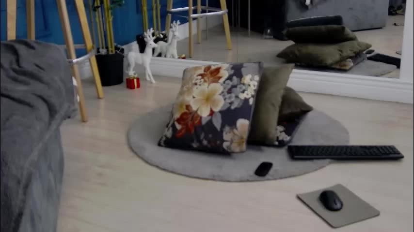 kimmdaviss Adult Chat January 11, 2026