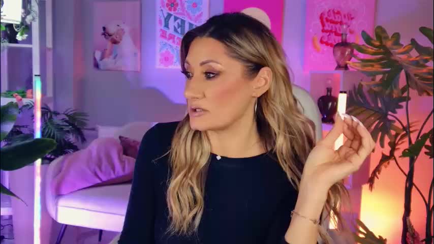 sarahholly Adult Chat January 11, 2026