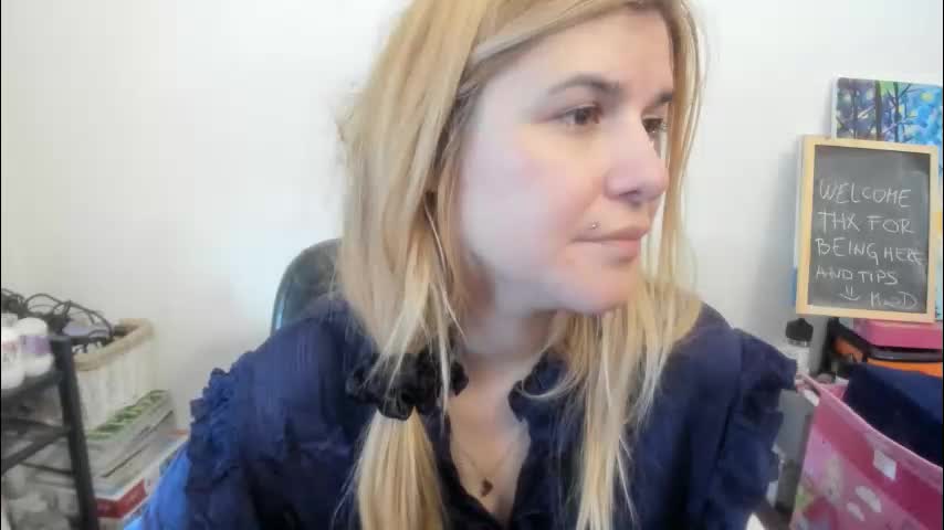 artsyandcraftsy_ Adult Chat January 11, 2026