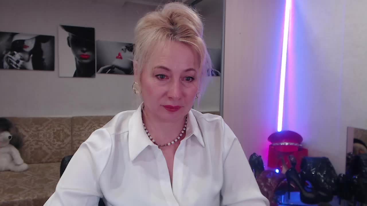 MistressMilfa Adult Chat January 11, 2026