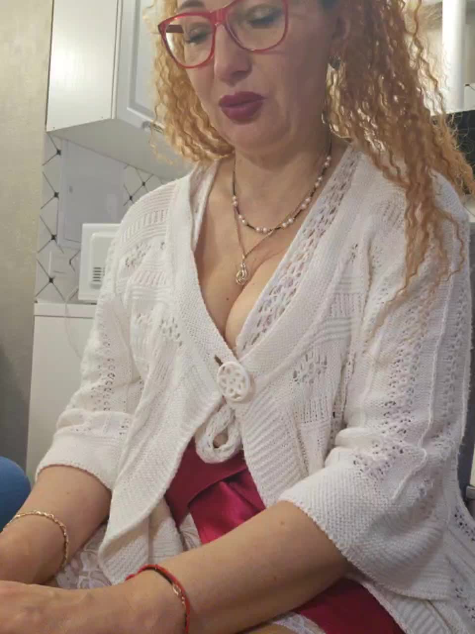 Pink-Lips Adult Chat January 11, 2026