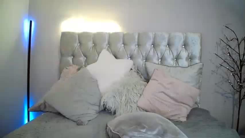 xxKhaleesixx Adult Chat January 11, 2026