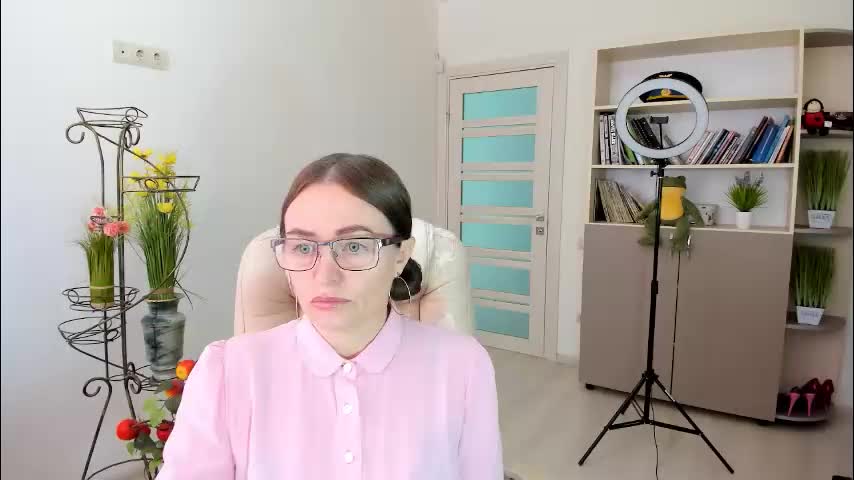 vika7333 Adult Chat January 11, 2026