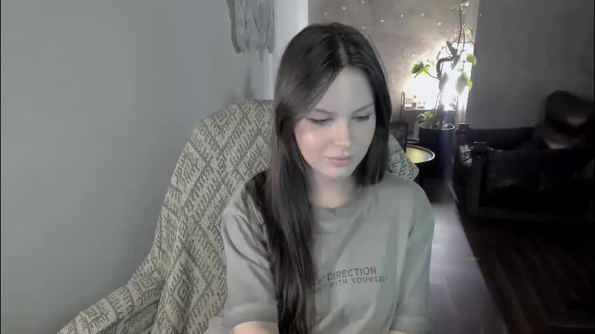 yourher0in Adult Chat January 11, 2026