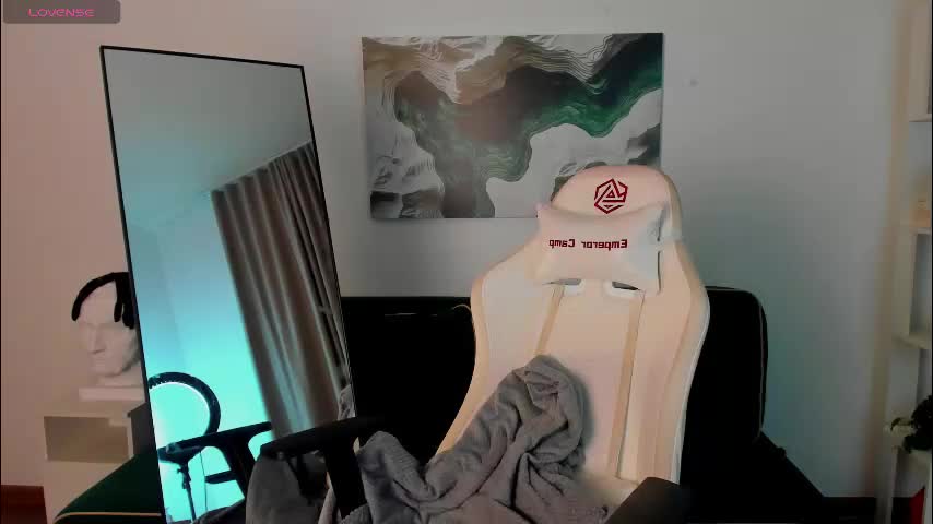 suzyjames Adult Chat January 12, 2026