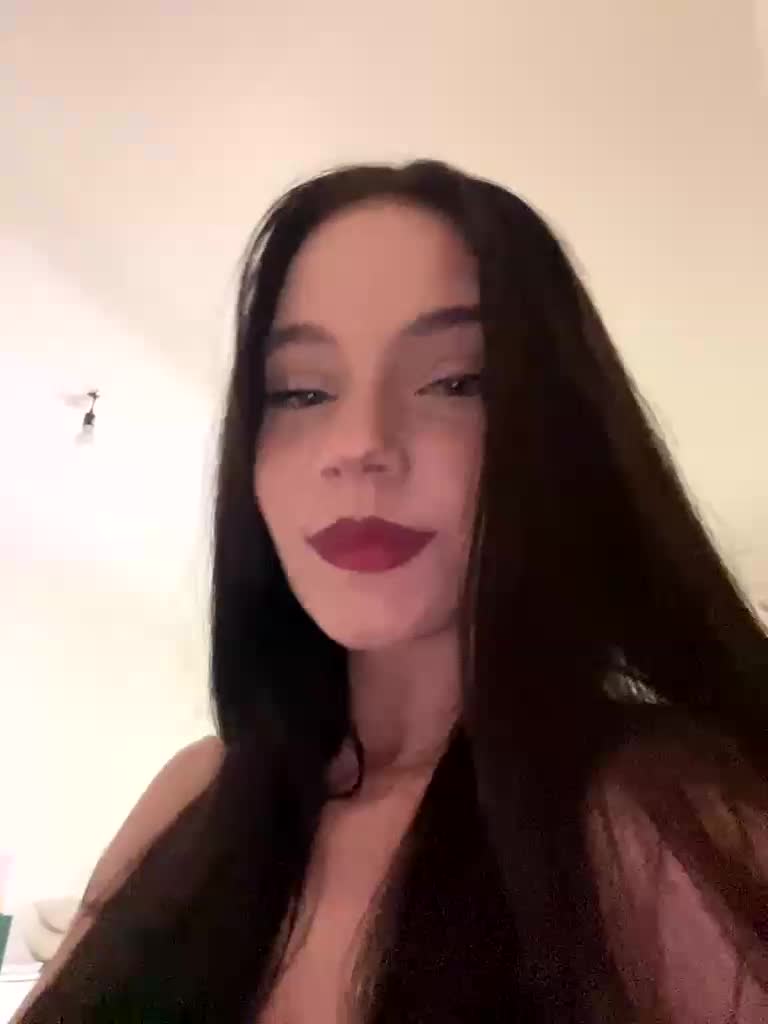 -Violetta- Adult Chat January 12, 2026