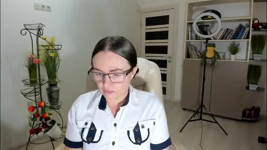 vika7333 Adult Chat January 12, 2026