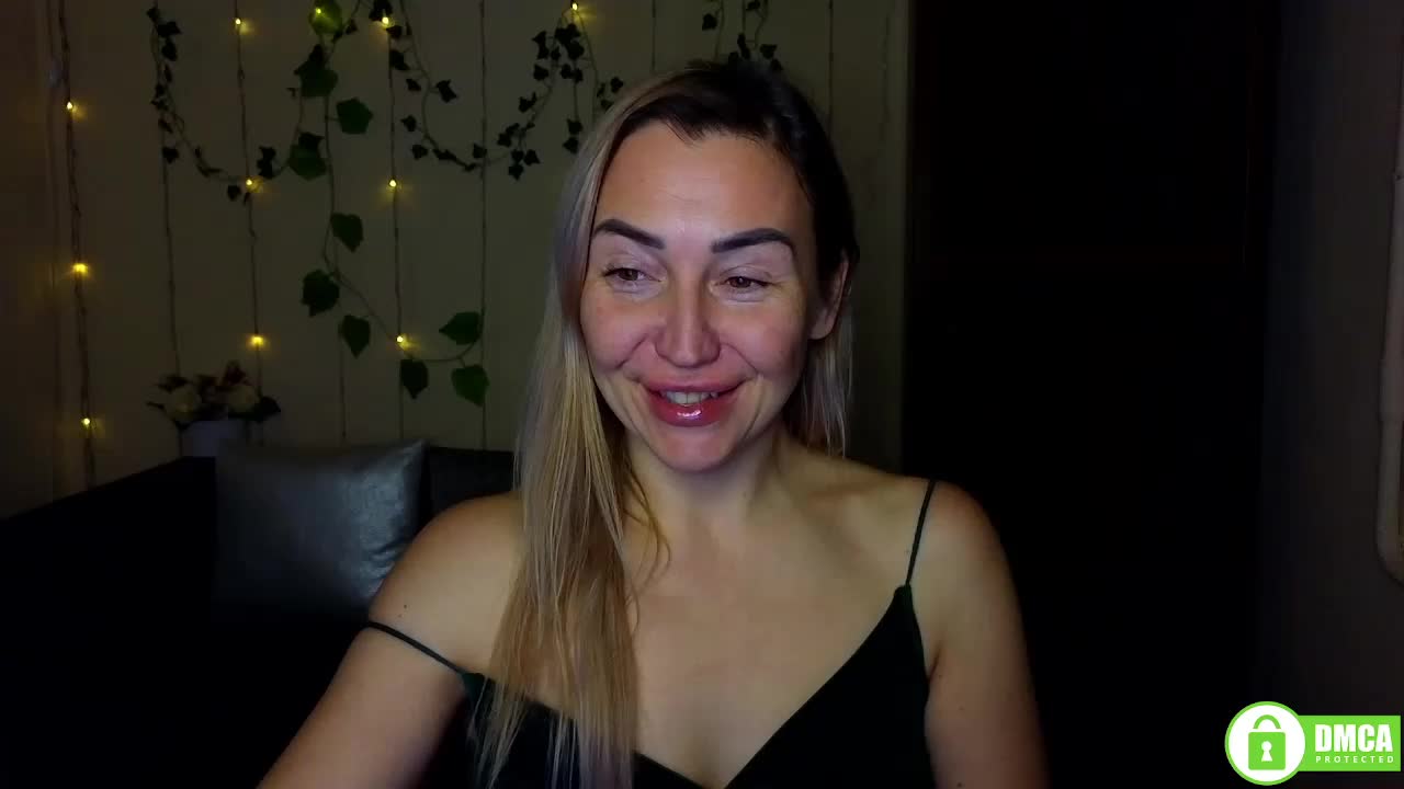 Jullyblondkiss Adult Chat January 13, 2026