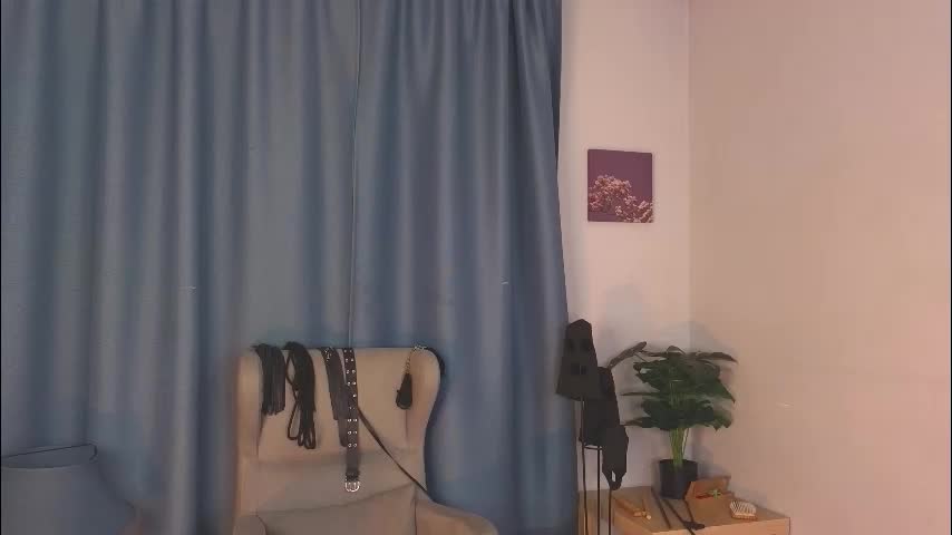 hotlaracroft Adult Chat January 13, 2026