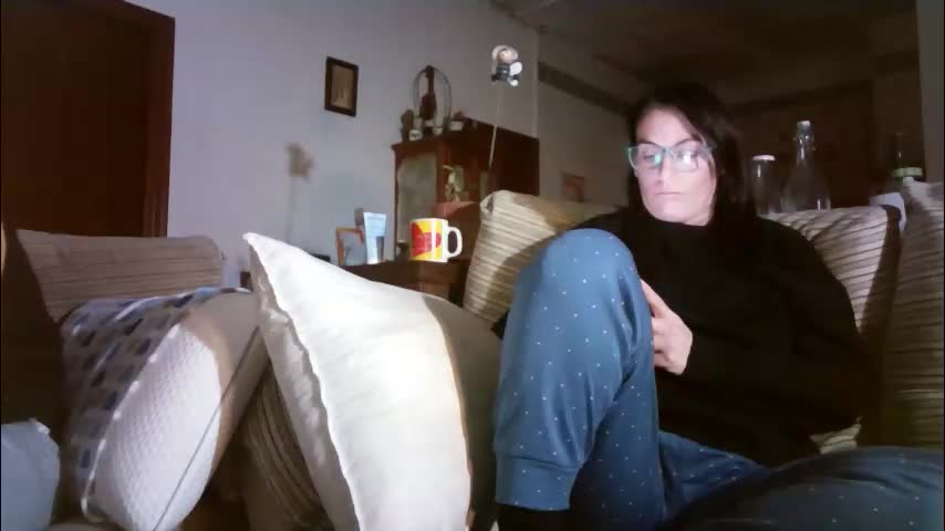 lolahueso Adult Chat January 13, 2026