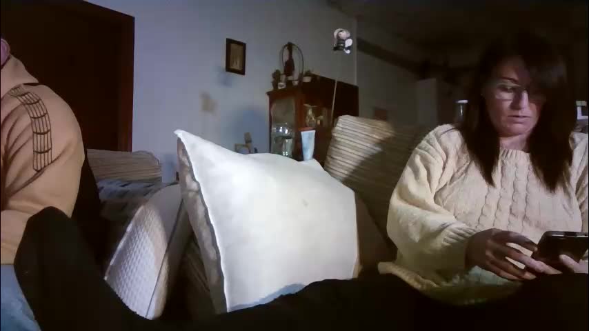 lolahueso Adult Chat January 13, 2026