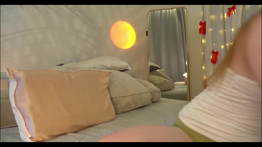 mona_elisa Adult Chat January 13, 2026