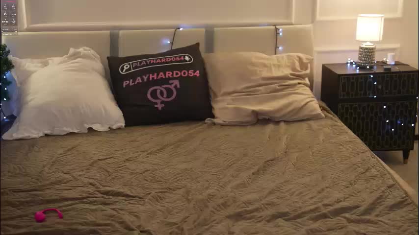 kira0541 Adult Chat January 13, 2026