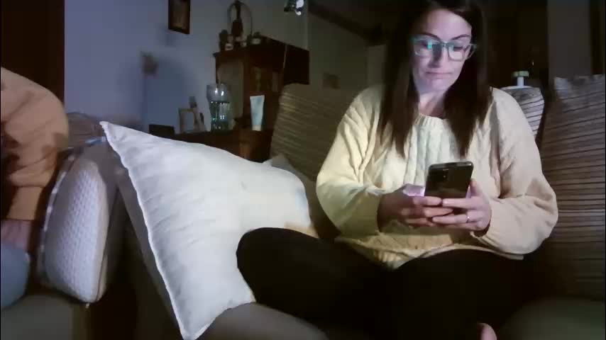 lolahueso Adult Chat January 13, 2026