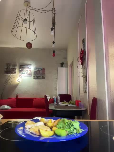 Tvoyasamka77 Adult Chat January 14, 2026